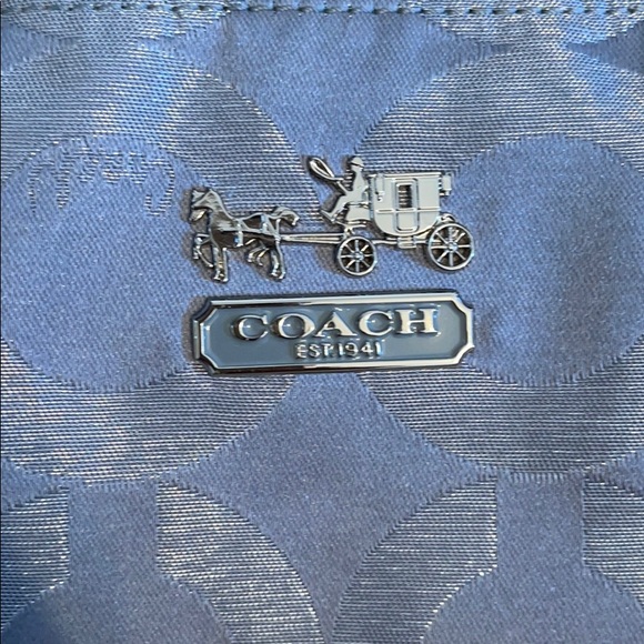 Coach purse - Picture 2 of 4